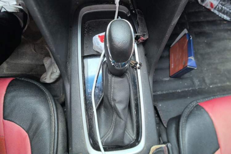 Used Chevrolet Cavalier 2019 320 Automatic Enjoyment with Sunroof Gear Lever