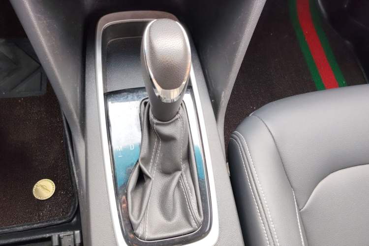Used Chevrolet Cavalier 2019 320 Automatic Enjoyment with Sunroof Gear Lever