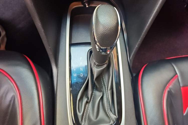 Used Chevrolet Cavalier 2019 320 Automatic Enjoyment with Sunroof Gear Lever