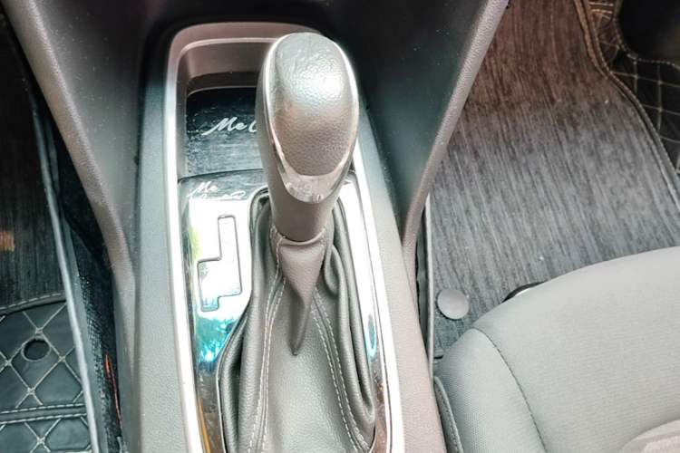 Used Chevrolet Cavalier 2019 320 Automatic Enjoyment with Sunroof Gear Lever