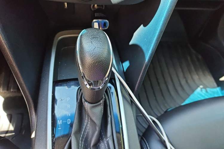 Used Chevrolet Cavalier 2019 320 Automatic Xinyue Edition Gear Lever