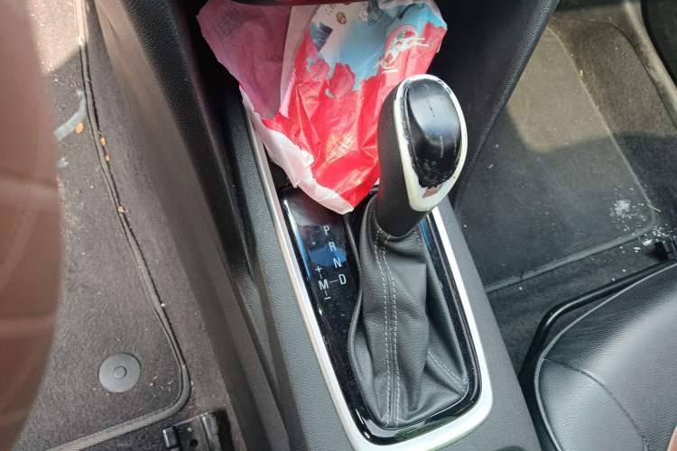 Used Chevrolet Cavalier 2019 320 Automatic Enjoyment with Sunroof Gear Lever
