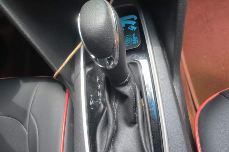 Used Chevrolet Cavalier 2019 320 Automatic Xinyue Edition Gear Lever
