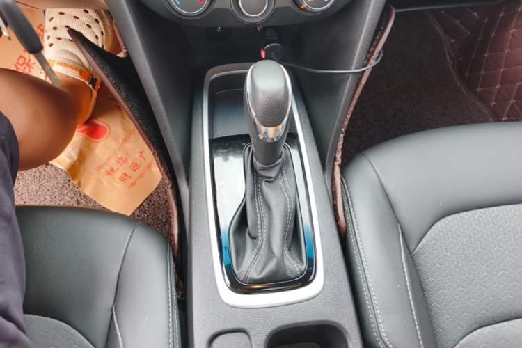 Used Chevrolet Cavalier 2019 320 Automatic Xinyue Edition Gear Lever