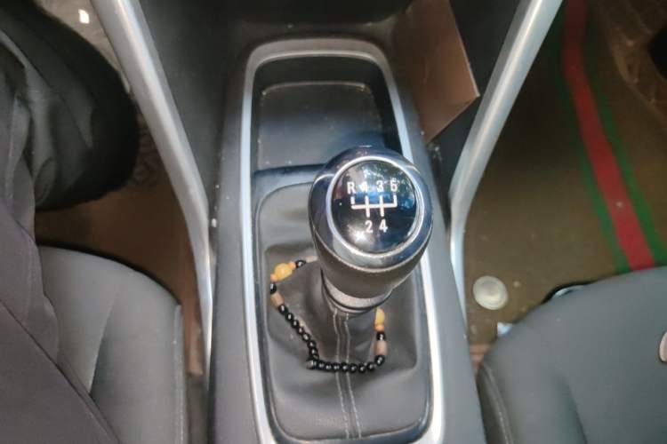 Used Chevrolet Cavalier 2019 320 Manual Enjoyment Edition Gear Lever
