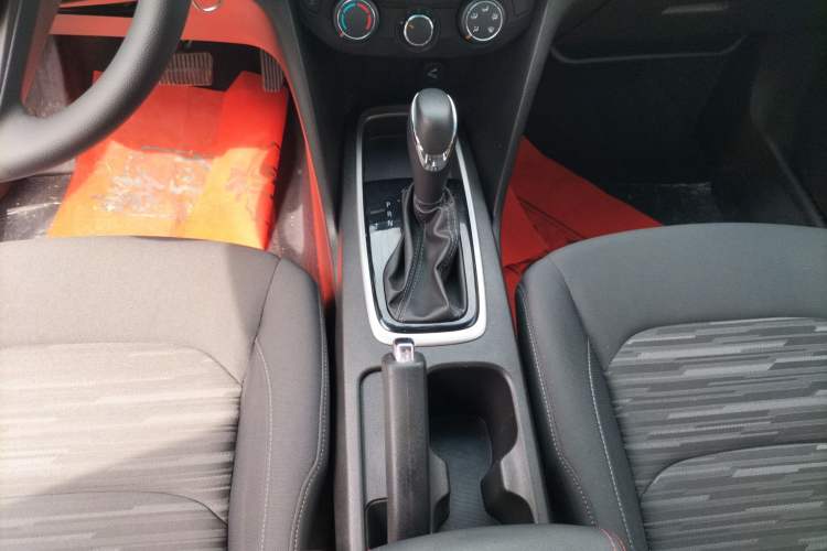 Used Chevrolet Cavalier 2019 320 Automatic Enjoyment with Sunroof Gear Lever