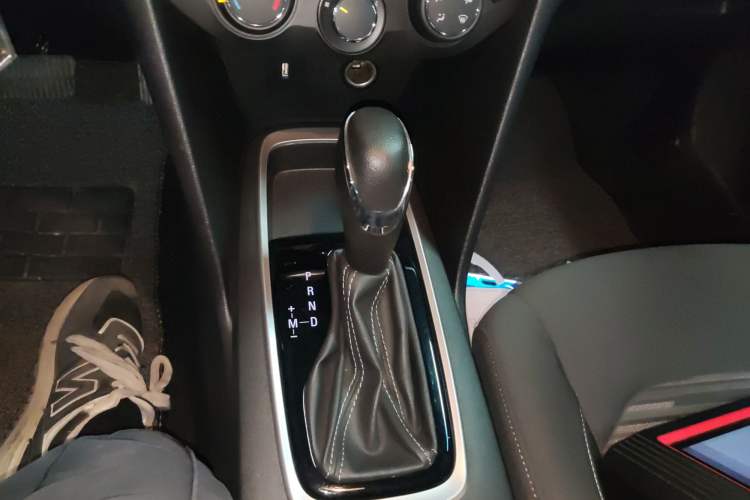 Used Chevrolet Cavalier 2019 320 Automatic Enjoyment with Sunroof Gear Lever