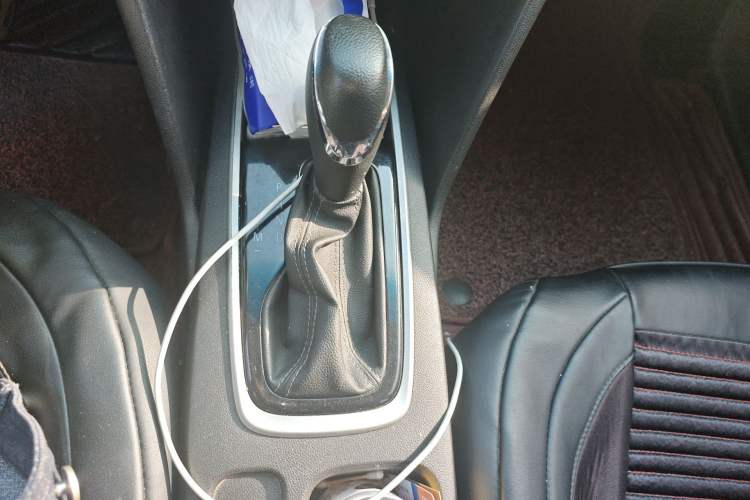 Used Chevrolet Cavalier 2019 320 Automatic Enjoyment with Sunroof Gear Lever