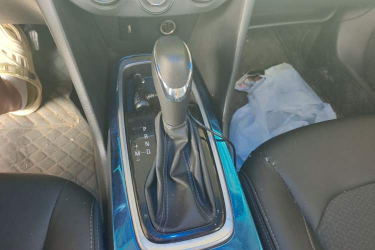 Used Chevrolet Cavalier 2019 320 Automatic Xinyue Edition Gear Lever