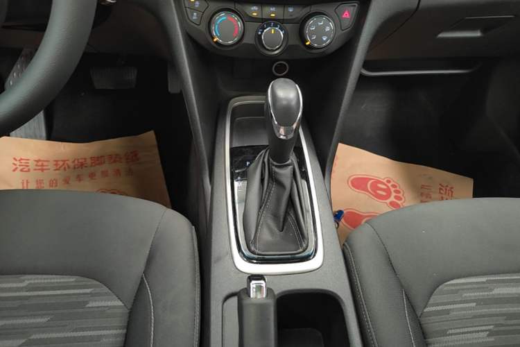 Used Chevrolet Cavalier 2019 320 Automatic Enjoyment with Sunroof Gear Lever