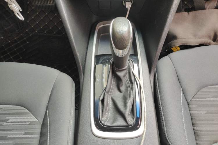 Used Chevrolet Cavalier 2019 320 Automatic Enjoyment with Sunroof Gear Lever
