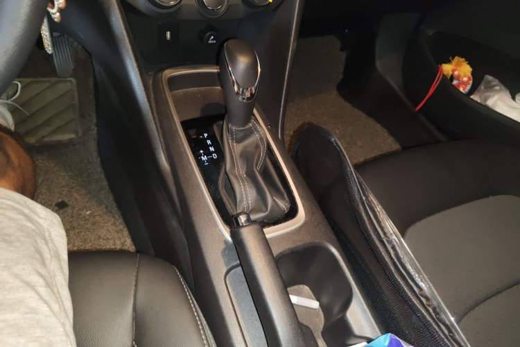 Used Chevrolet Cavalier 2019 320 Automatic Xinyue Edition Gear Lever