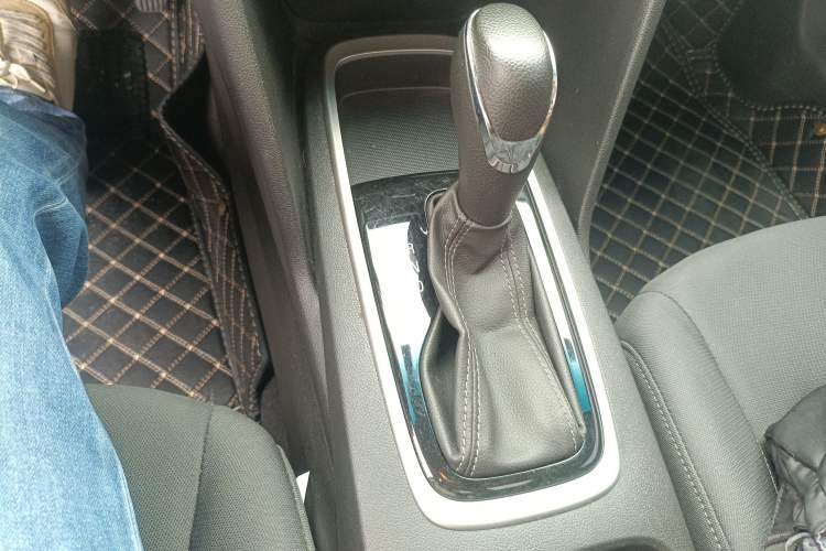 Used Chevrolet Cavalier 2019 320 Automatic Enjoyment with Sunroof Gear Lever