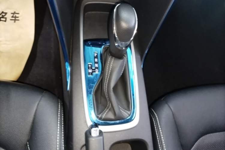 Used Chevrolet Cavalier 2019 320 Automatic Xinyue Edition Gear Lever