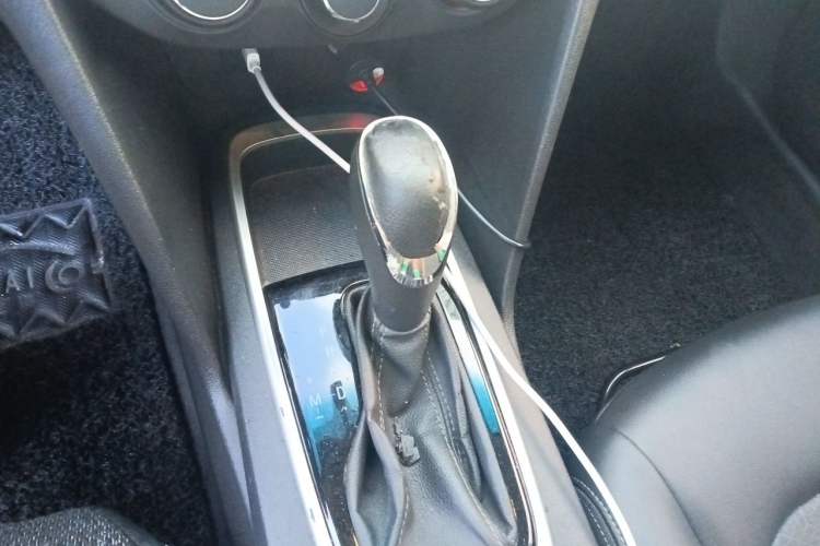 Used Chevrolet Cavalier 2019 320 Automatic Enjoyment Edition Gear Lever