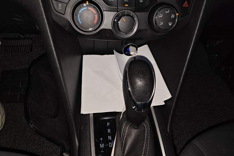 Used Chevrolet Cavalier 2019 320 Automatic Enjoyment with Sunroof Gear Lever