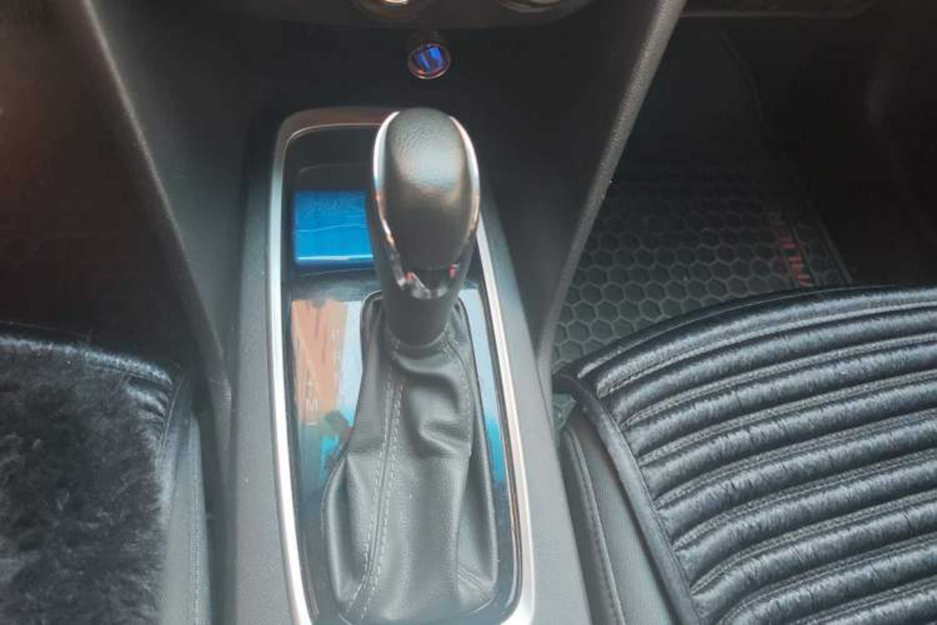 Used Chevrolet Cavalier 2019 320 Automatic Enjoyment with Sunroof Gear Lever