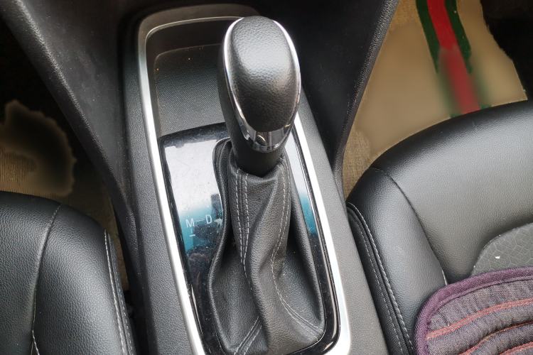Used Chevrolet Cavalier 2019 320 Automatic Xinyue Edition Gear Lever