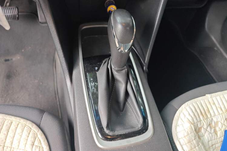 Used Chevrolet Cavalier 2019 320 Automatic Enjoyment with Sunroof Gear Lever