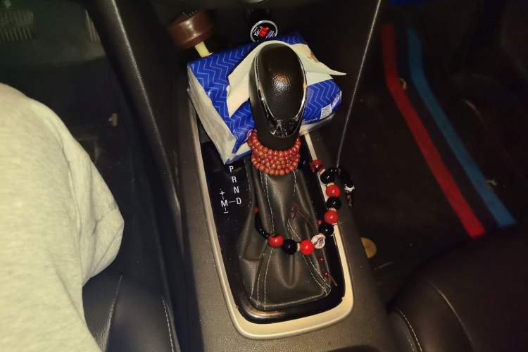 Used Chevrolet Cavalier 2019 320 Automatic Xinyue Edition Gear Lever