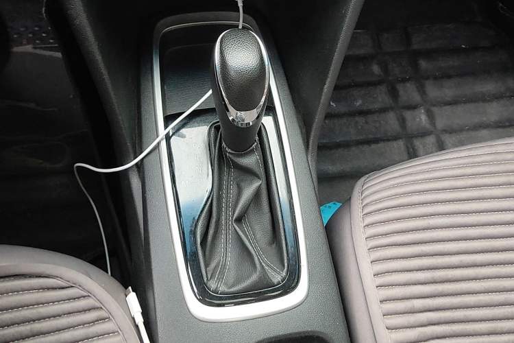 Used Chevrolet Cavalier 2019 320 Automatic Enjoyment with Sunroof Gear Lever