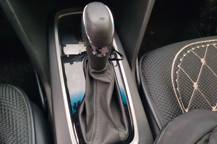 Used Chevrolet Cavalier 2019 320 Automatic Xinyue Edition Gear Lever