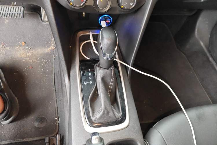 Used Chevrolet Cavalier 2019 320 Automatic Xinyue Edition Gear Lever
