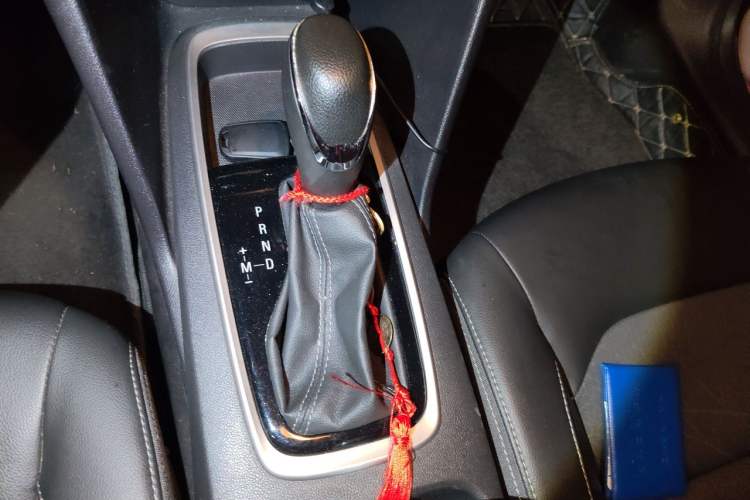 Used Chevrolet Cavalier 2019 320 Automatic Xinyue Edition Gear Lever