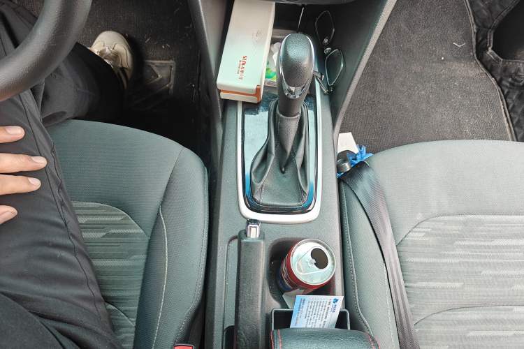 Used Chevrolet Cavalier 2019 320 Automatic Enjoyment Edition Gear Lever