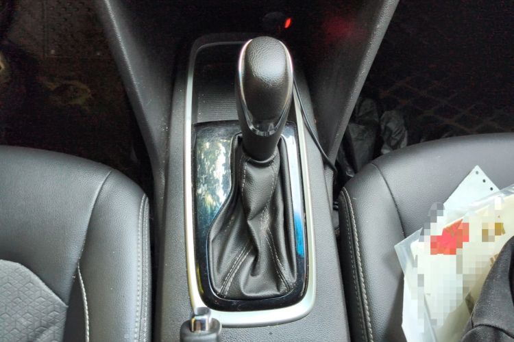Used Chevrolet Cavalier 2019 320 Automatic Xinyue Edition Gear Lever