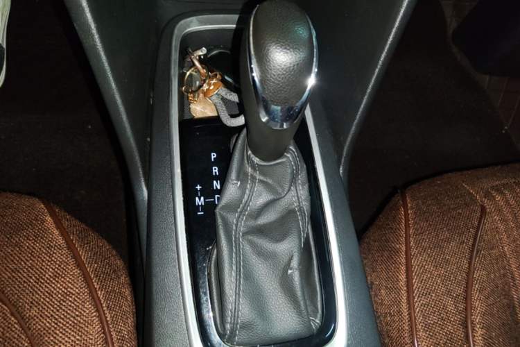 Used Chevrolet Cavalier 2019 320 Automatic Enjoyment with Sunroof Gear Lever