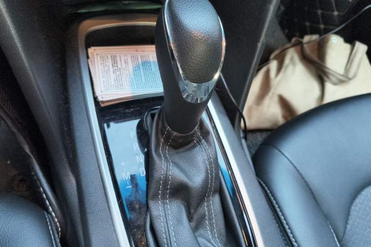 Used Chevrolet Cavalier 2019 320 Automatic Xinyue Edition Gear Lever