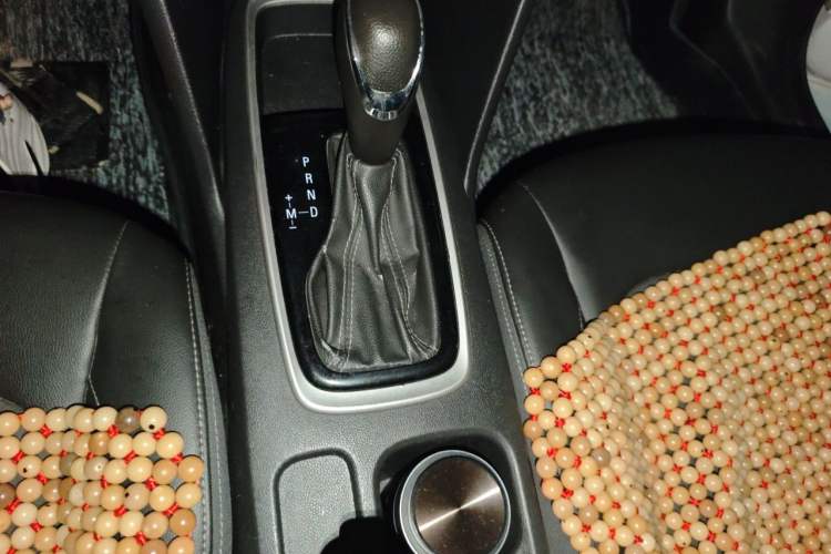 Used Chevrolet Cavalier 2019 320 Automatic Xinyue Edition Gear Lever
