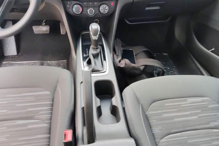 Used Chevrolet Cavalier 2019 320 Automatic Enjoyment with Sunroof Gear Lever