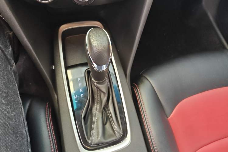 Used Chevrolet Cavalier 2019 320 Automatic Enjoyment with Sunroof Gear Lever