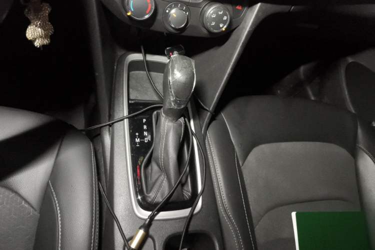 Used Chevrolet Cavalier 2019 320 Automatic Xinyue Edition Gear Lever
