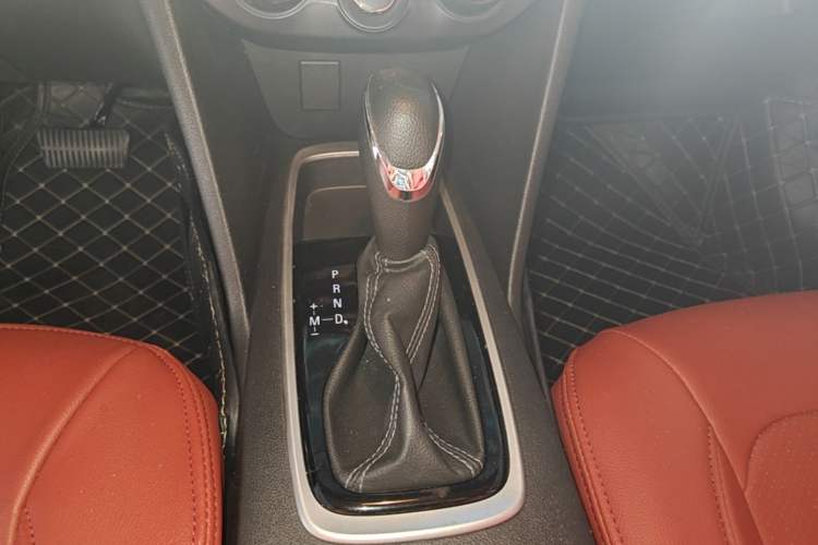 Used Chevrolet Cavalier 2019 320 Automatic Enjoyment with Sunroof Gear Lever