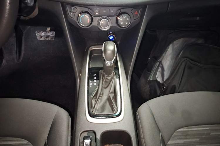 Used Chevrolet Cavalier 2019 320 Automatic Enjoyment with Sunroof Gear Lever