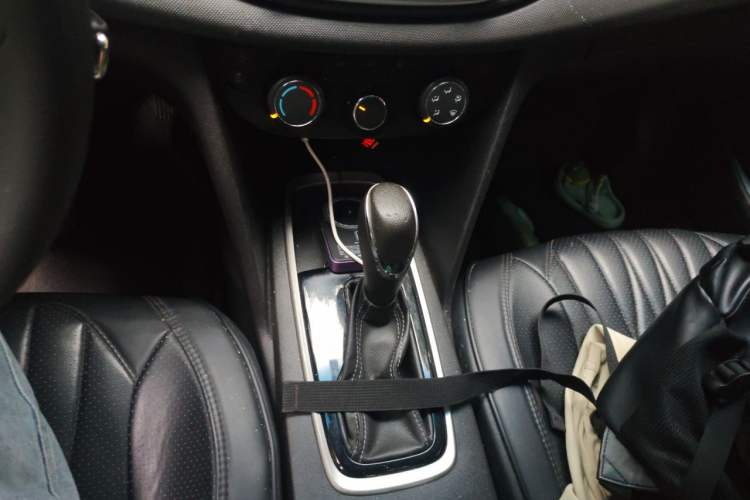 Used Chevrolet Cavalier 2019 320 Automatic Enjoyment with Sunroof Gear Lever