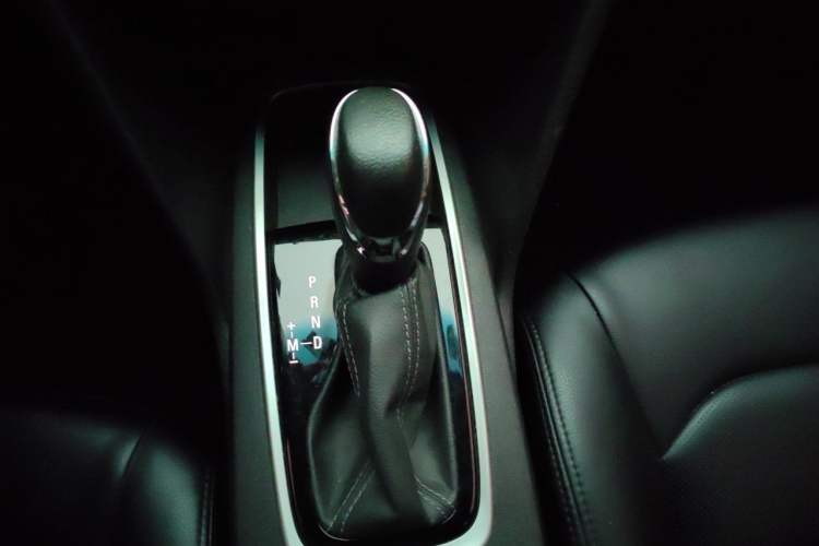Used Chevrolet Cavalier 2019 320 Automatic Enjoyment with Sunroof Gear Lever