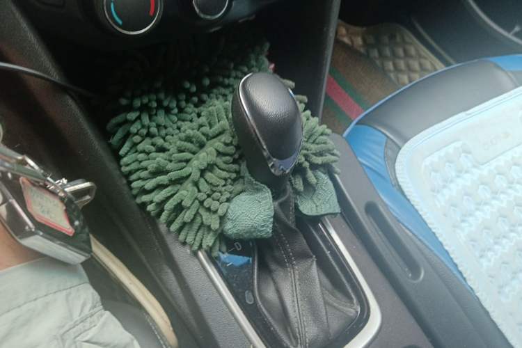 Used Chevrolet Cavalier 2019 320 Automatic Xinyue Edition Gear Lever