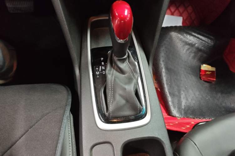 Used Chevrolet Cavalier 2019 320 Automatic Xinyue Edition Gear Lever