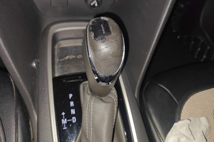 Used Chevrolet Cavalier 2019 320 Automatic Enjoyment with Sunroof Gear Lever