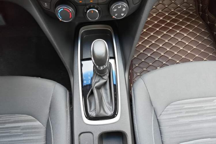 Used Chevrolet Cavalier 2019 320 Automatic Enjoyment with Sunroof Gear Lever