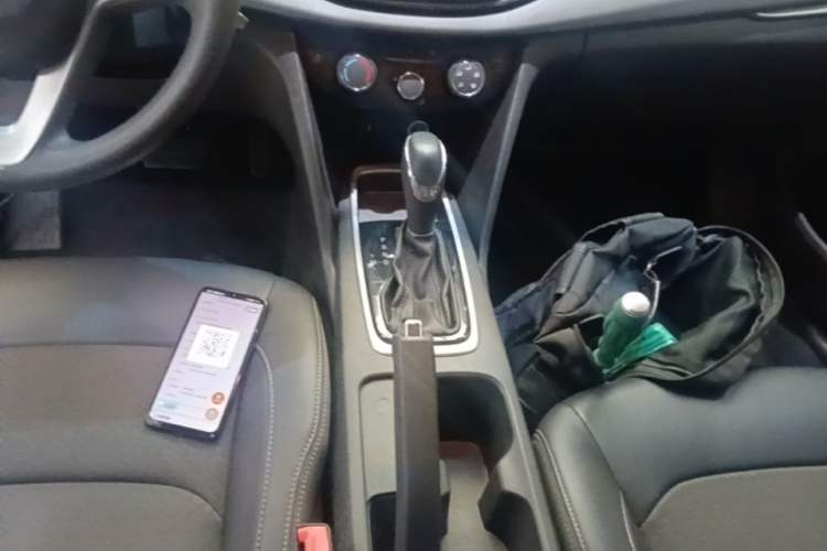 Used Chevrolet Cavalier 2019 320 Automatic Xinyue Edition Gear Lever