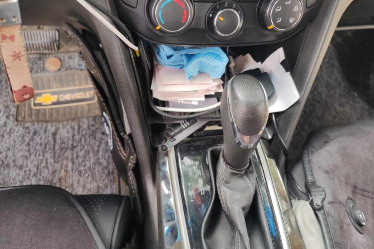 Used Chevrolet Cavalier 2019 320 Automatic Enjoyment Edition Gear Lever