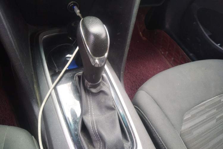 Used Chevrolet Cavalier 2019 320 Automatic Enjoyment with Sunroof Gear Lever