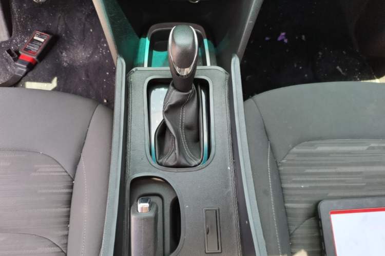 Used Chevrolet Cavalier 2019 320 Automatic Enjoyment with Sunroof Gear Lever
