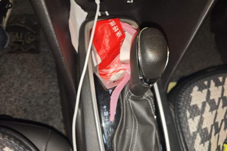 Used Chevrolet Cavalier 2019 320 Automatic Xinyue Edition Gear Lever