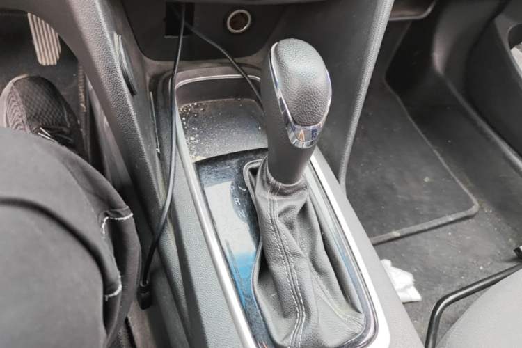 Used Chevrolet Cavalier 2019 320 Automatic Enjoyment Edition Gear Lever